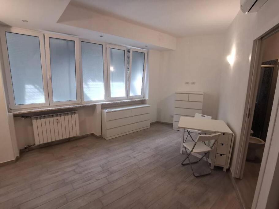 Confortable And Centrally Milan Flat Milão Exterior foto